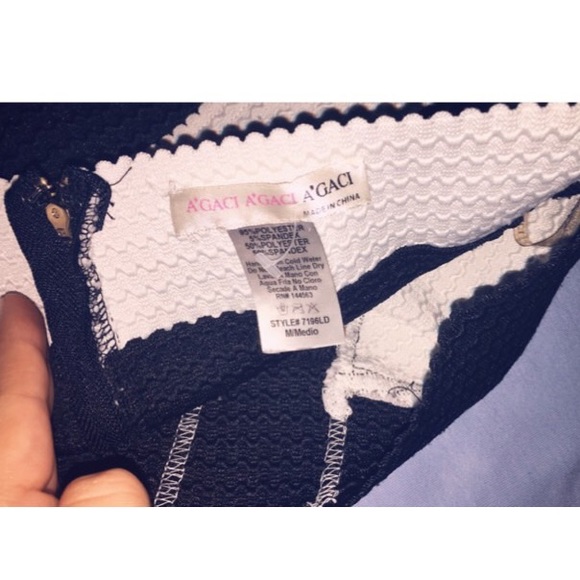 Black And white Romper - Picture 3 of 3